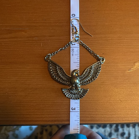 Very cool Eagle (?) Earrings - Picture 3 of 4